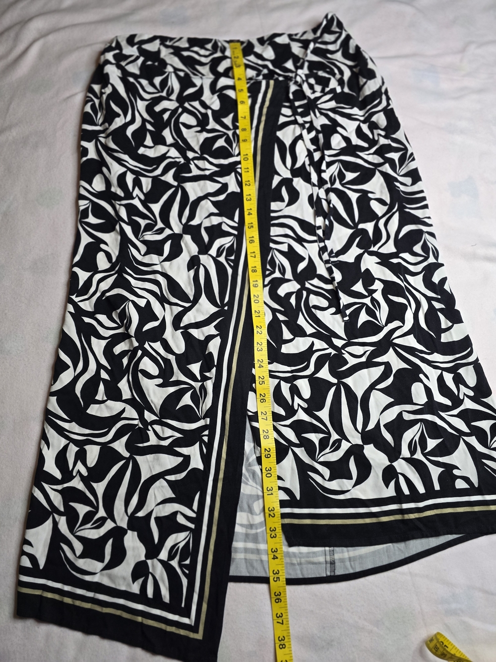 LOFT Black & White Botanical Wrap Midi Skirt - Picture 3 of 8